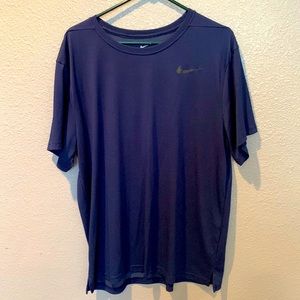 EUC: Nike drifit, navy, never worn